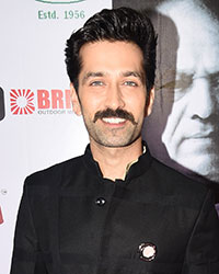 Nakuul Mehta