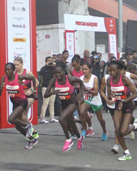 Delhi Half Marathon 2013