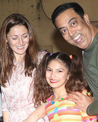 Dina Umrova and Vindu Dara Singh