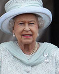 Britain's Queen Elizabeth (R), Prince Charles and Camilla, Duchess of Cornwall stand on the balcony of Buckingham Palace during her Diamond Jubilee in central London