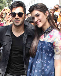 Varun Dhawan and Kriti Sanon