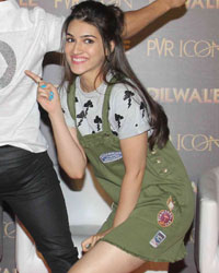 Varun Dhawan and Kriti Sanon