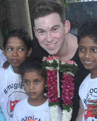 DJ Hardwell Visits Magic Bus Foundation