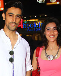 Kunal Kapoor along with his sister