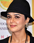 Preity Zinta at the launch of Pooja Makhija's book 'eat. delete.'