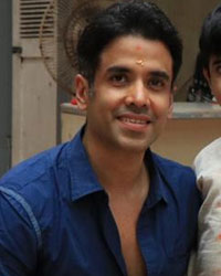 Tusshar Kapoor and Laksshya Kapoor