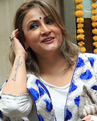 Urvashi Dholakia