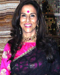 Shobhaa De