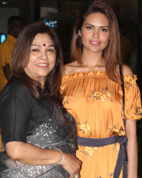 Esha Gupta Snapped at Juhu