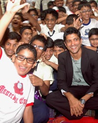 Farhan visits Maneckji Cooper School