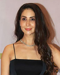 Kim sharma