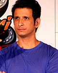 Vidhu Vinod Chopra and Sharman Joshi