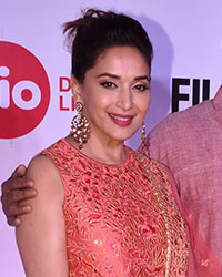 Madhuri Dixit, Nana Patekar and Sriram Madhav Nene