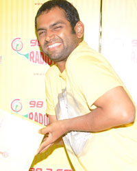 Filmistaan Cast at Radio Mirchi studio