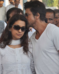 Juhi Chawla and Shah Rukh Khan