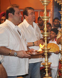 Rajeev Kapoor  and Randhir Kapoor at Ganesh Chaturthi 2013