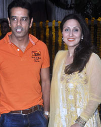 Anup Soni along with his wife Juhi Babba