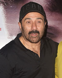 Sunny Deol and Deepak Mukut