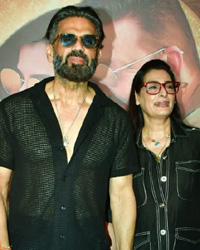 Suneil Shett and Mana Shetty