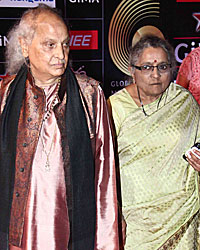 Pandit Jasraj along with his wife Madhura