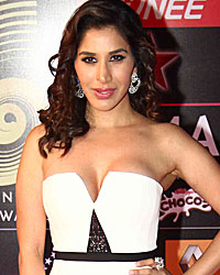 Sophie Choudry