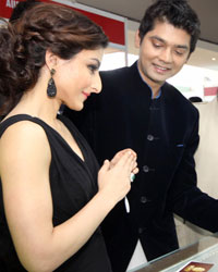 Soha Ali Khan and Vivek Mishra