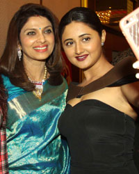 Tinaa Ghaai, Varsha and Rashmi Desai