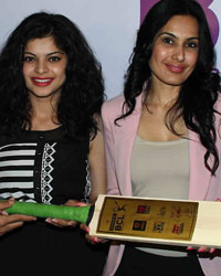 Unveiling of the Golden Bat of the Box Cricket League (BCL) in Mumbai