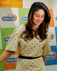 Imran Khan and Kareena Kapoor promote Gori Tere Pyaar Mein' a Radio City