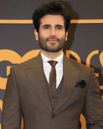 Karan Tacker