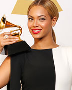 Beyonce Knowles poses with her award for Best Traditional R