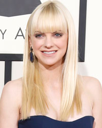 Actress Anna Faris arrives at the 56th annual Grammy Awards in Los Angeles, California