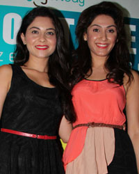 Sonali Kulkarni and Manjari Phadnis