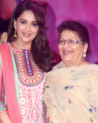 Madhuri Dixit and Saroj Khan