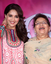 Madhuri Dixit, Saroj Khan and Juhi Chawla