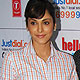 Esha Khoppikar and Gul Panag promote Hello Darling at Justdial Call centre