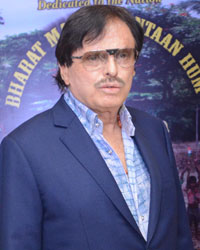 Sanjay Khan