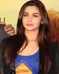 Imtiaz Ali, Alia Bhatt and Randeep Hooda at Highway First Look Launch