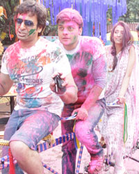 Holi Hain Life OK Hain