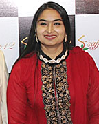 Bappa Lahiri, Bappi Lahiri with hosts Dr. Swapna Patker and Sanjay Raut