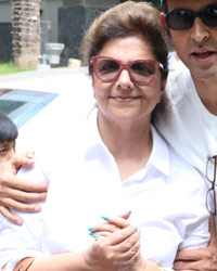 Hrithik Roshan with his mother Pinky Roshan