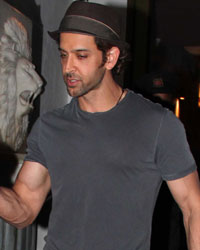 Hrithik Snapped With Kids