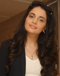 Armeena Rana Khan