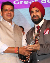 Manish Ganshi, Devendra Fadnavis, CM - Maharashtra and Sumeet Gandhi