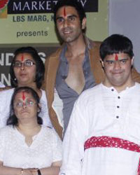 Sandip Soparkar and Saroj Khan