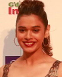 Shalmali Kholgade