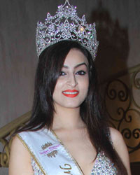 Chandani Sharma winner of Indian Princess 2014 Season 5