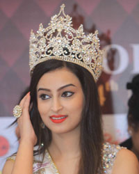 Chandani Sharma winner of Indian Princess 2014 Season 5