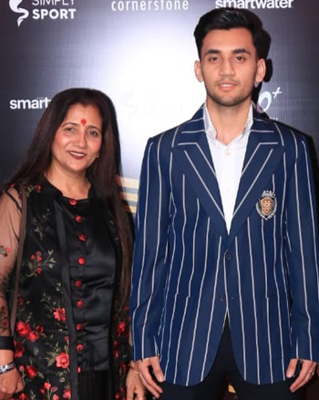 Lakshya Sen with his parents