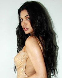 Sara Loren